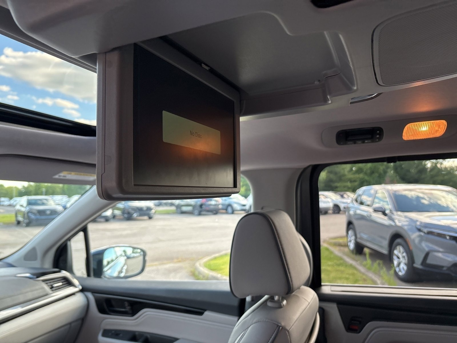2024 Honda Odyssey Elite - Photo 35