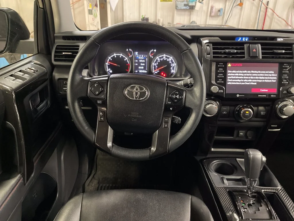 Used 2021 Gray Toyota Venture image 17