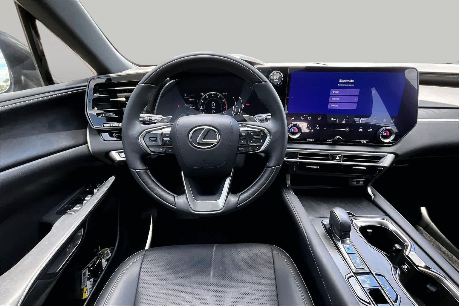 Used 2023 Nori Green Pearl Lexus Premium image 6