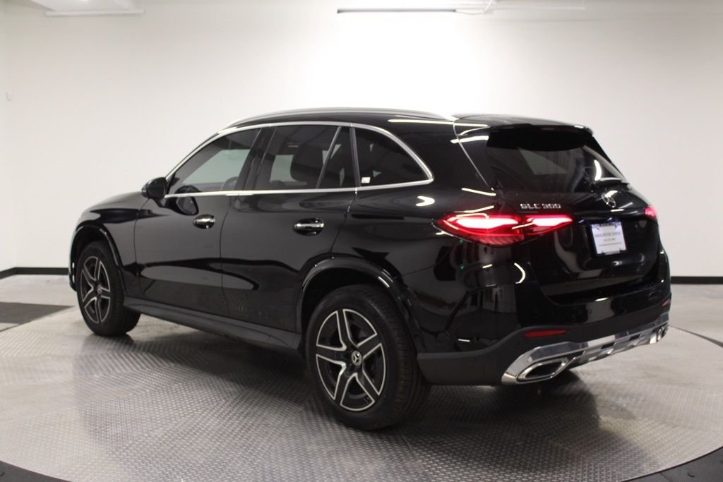 Used 2026  Mercedes-Benz GLC 300 image 3