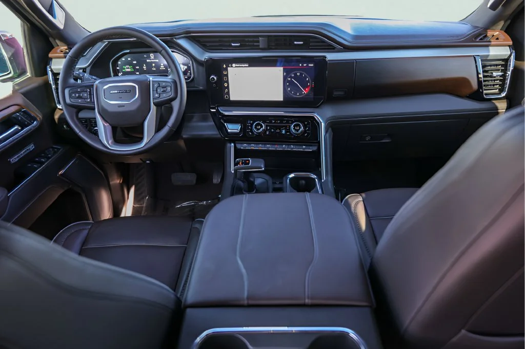 Used 2023 STERLING METALLIC GMC Denali image 28