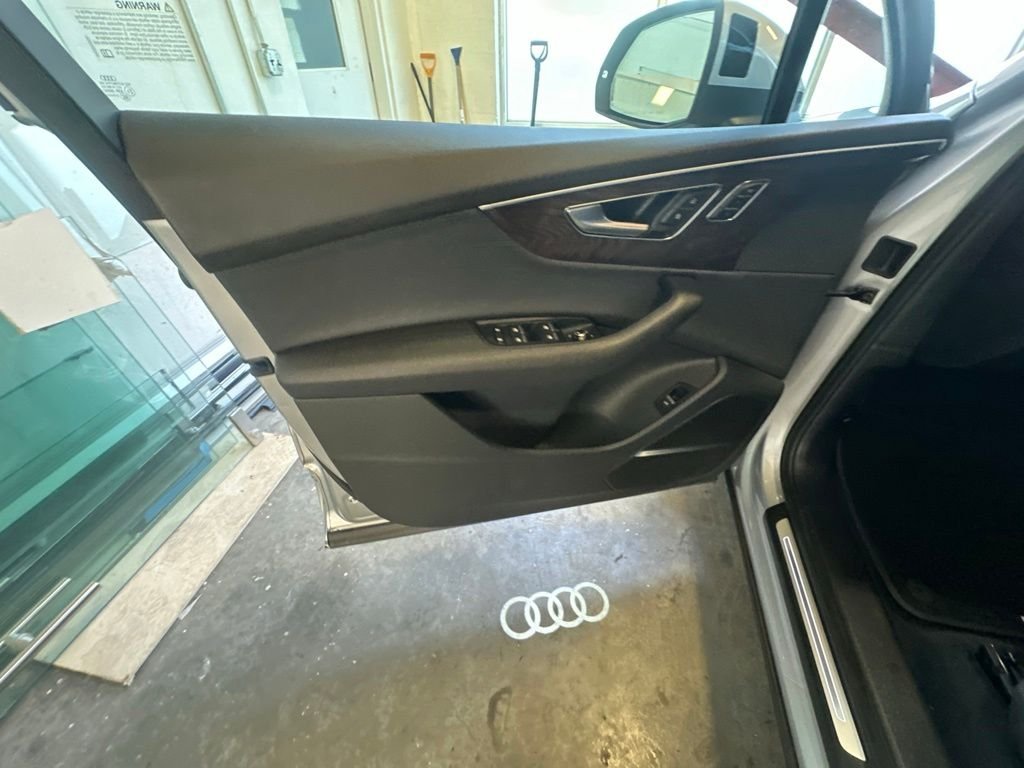 Used 2021  Audi 45 Premium Plus image 8