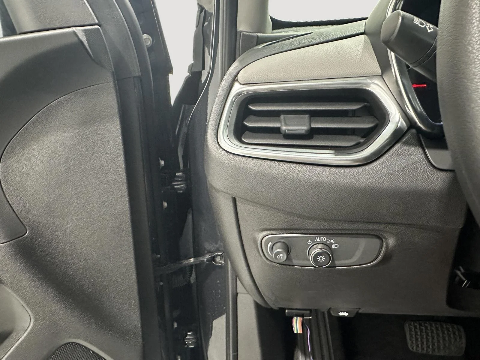 Used 2022 Iron Gray Metallic Chevrolet LS image 14