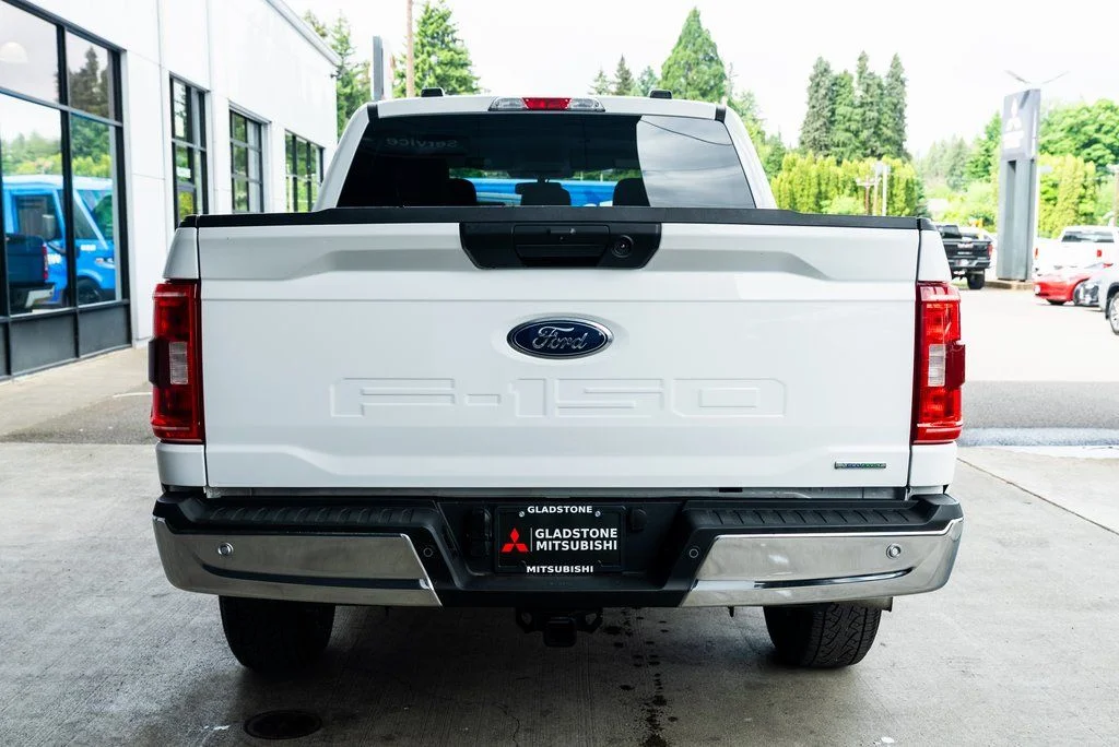 Used 2022 White Ford XLT image 5