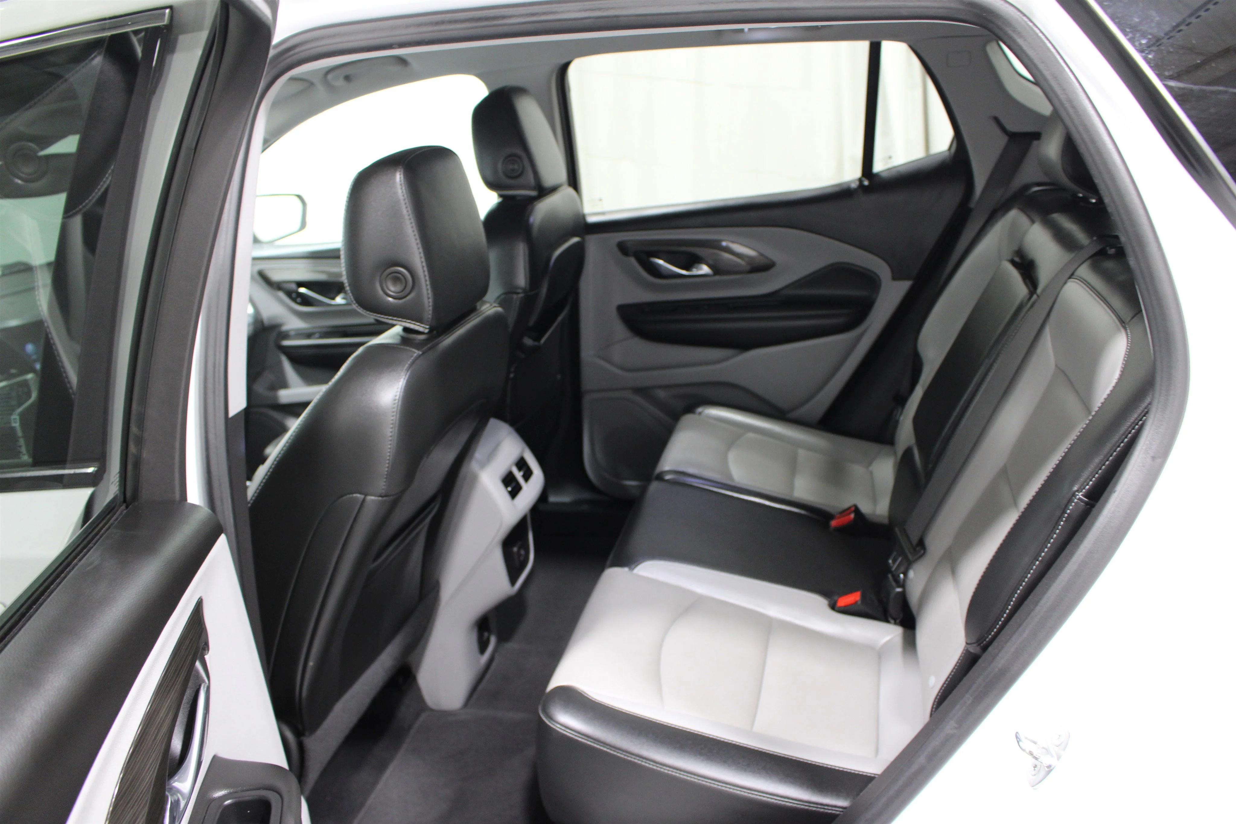 2023 GMC Terrain SLT - Photo 20