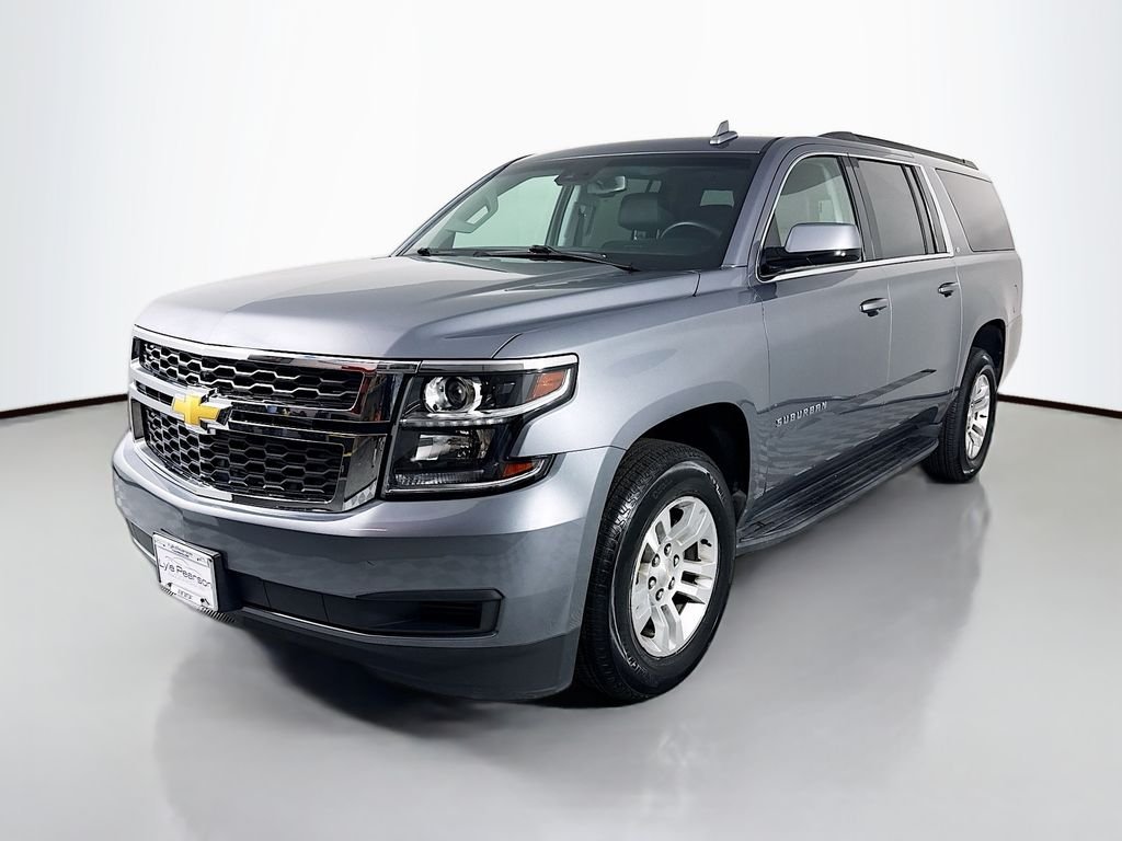 Used 2019 Gray Chevrolet LT image 1