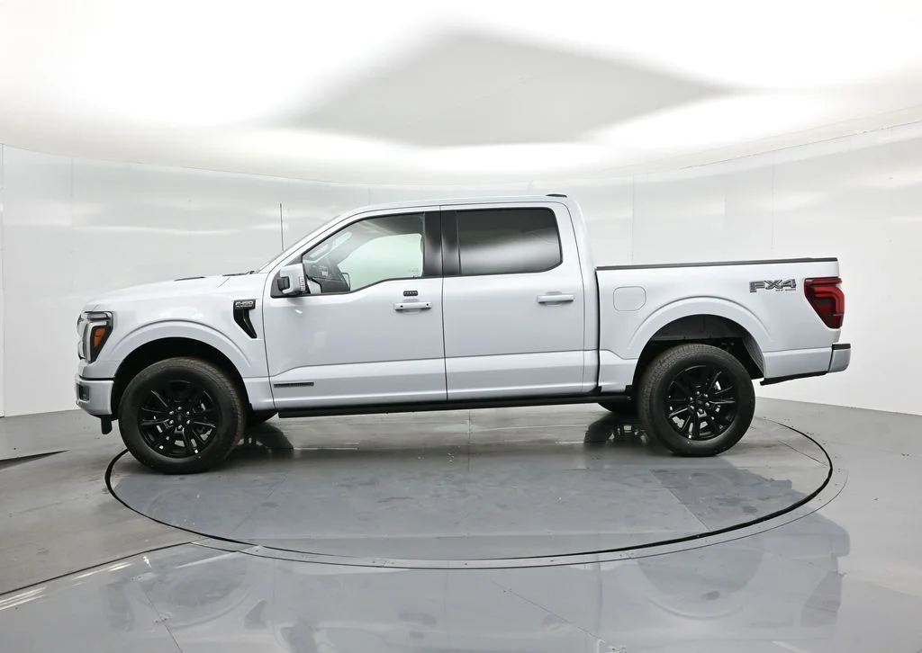 2025 Ford F-150 Platinum - Photo 32