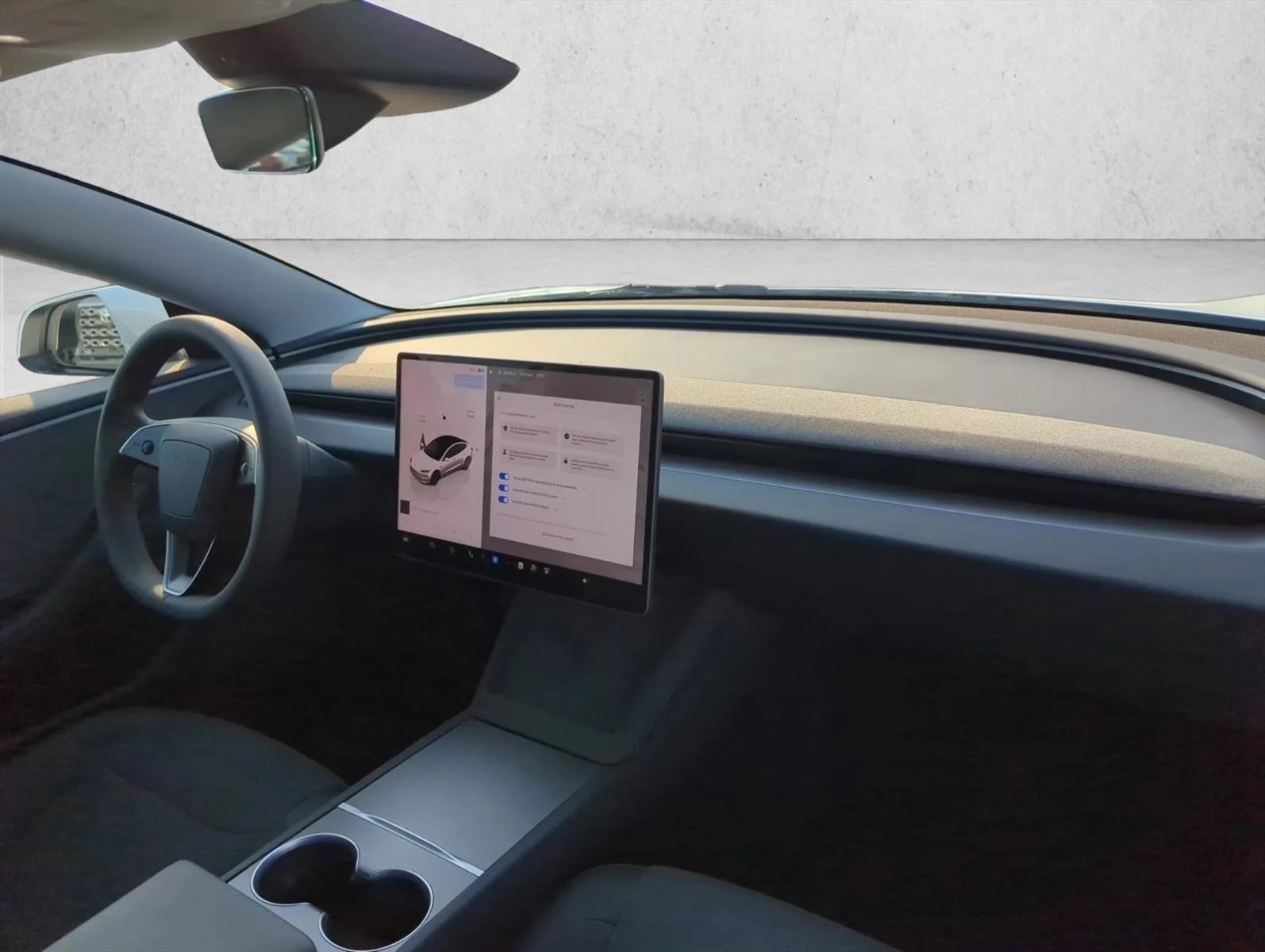 Used 2025 White Tesla Standard image 23