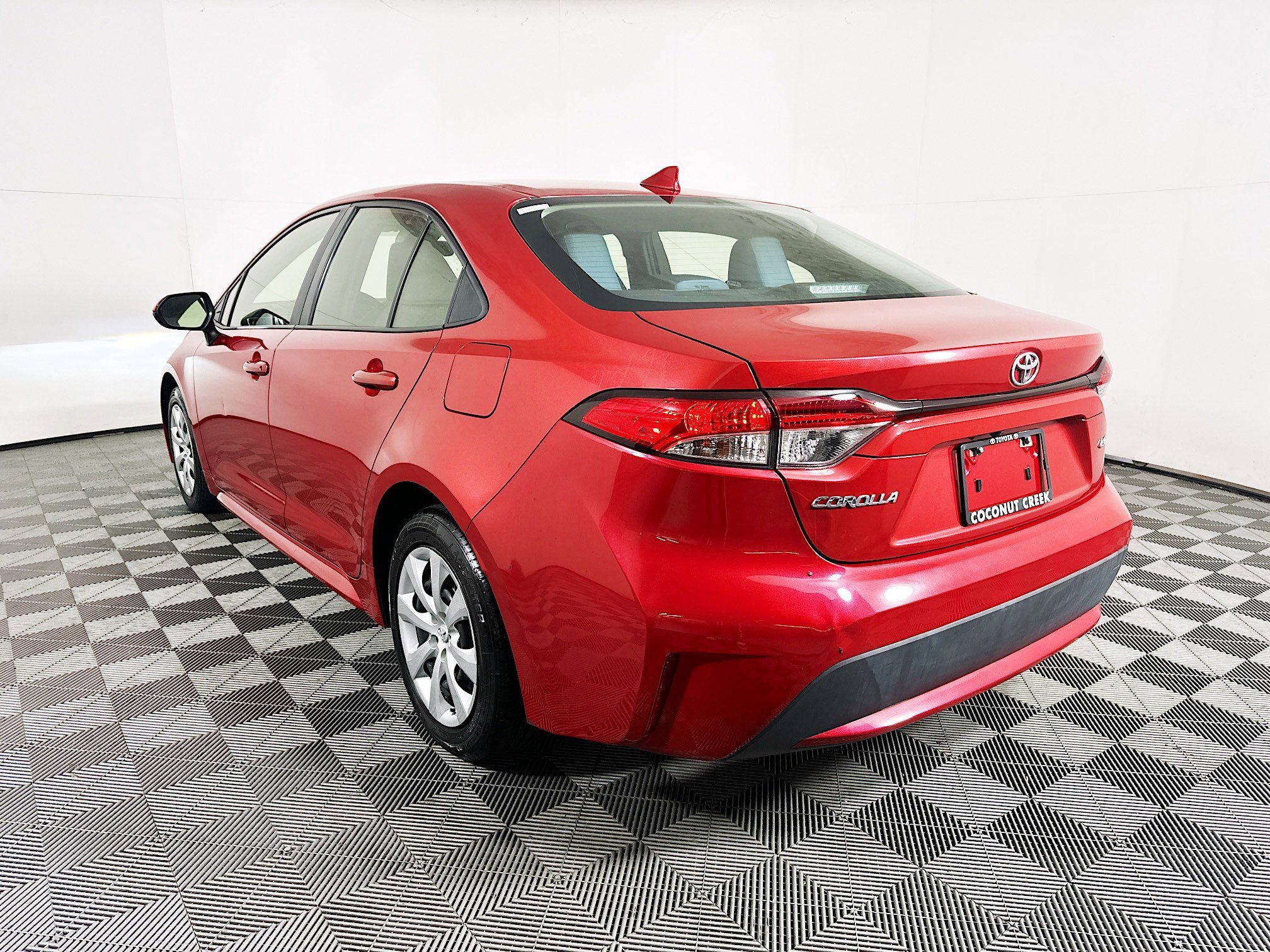 2020 Toyota Corolla thumbnail 7