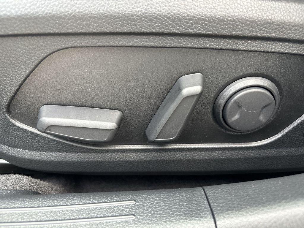 2025 Kia K5 EX - Photo 16