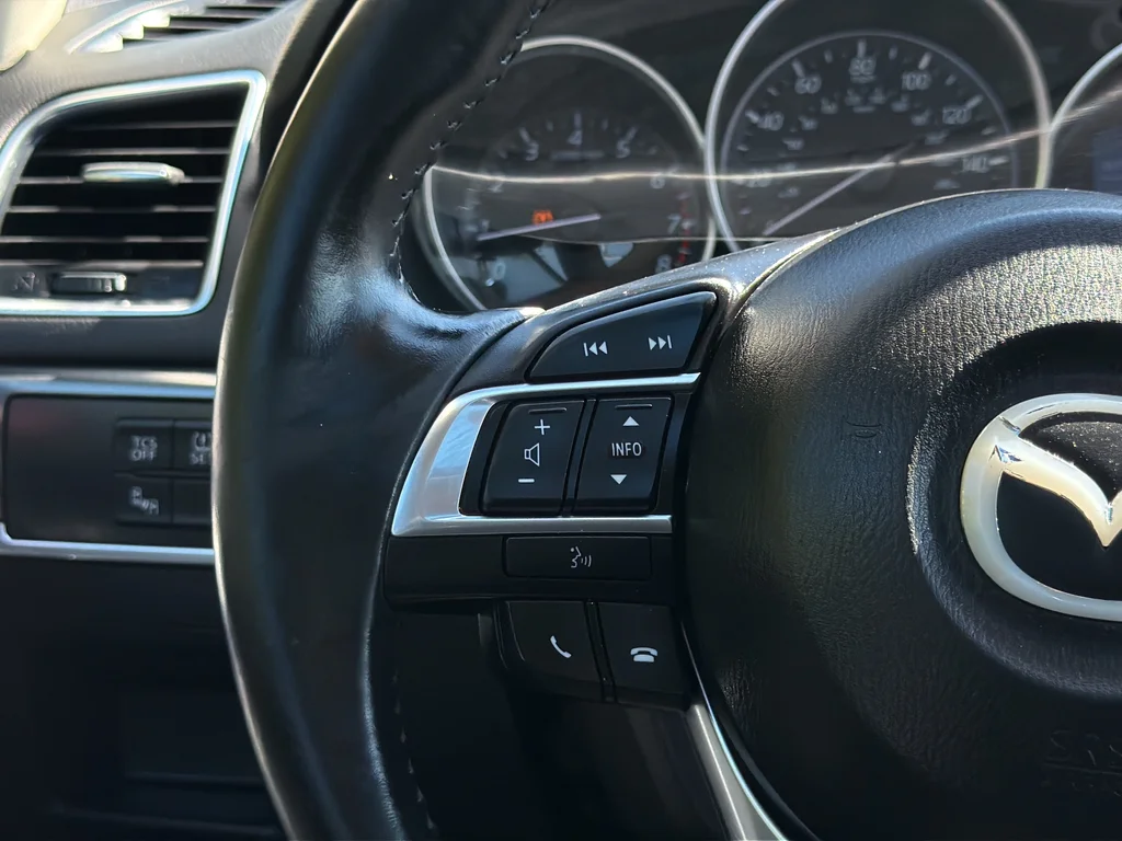 Used 2016 Red Mazda Grand Touring image 37