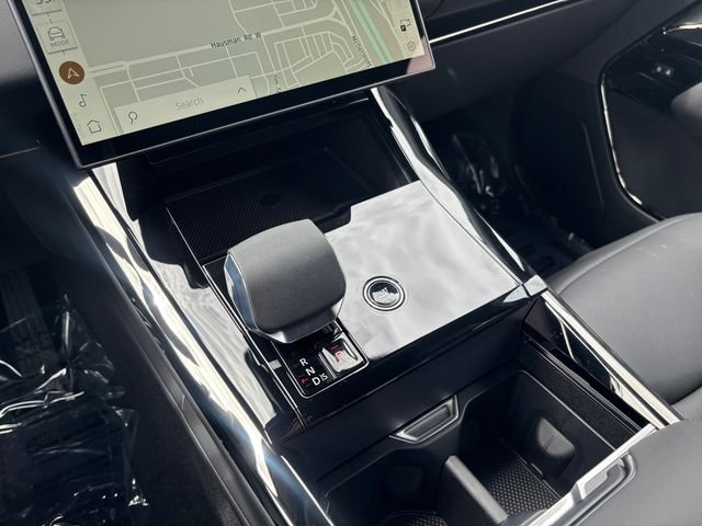 New 2026 Carpathian Grey Land Rover SE image 24
