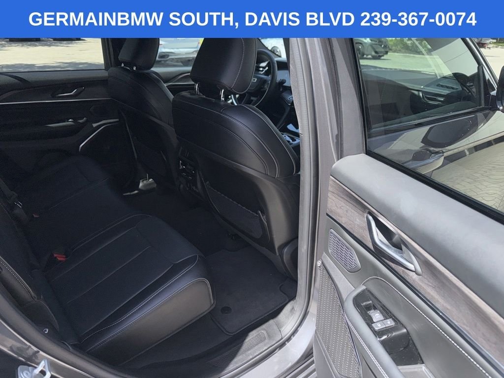 Used 2024 Baltic Gray Metallic Clearcoat Jeep Overland image 26