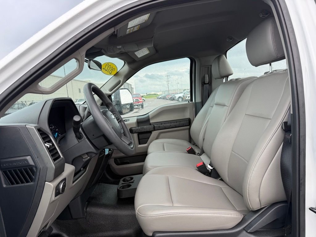 Used 2022 White Ford XL image 6