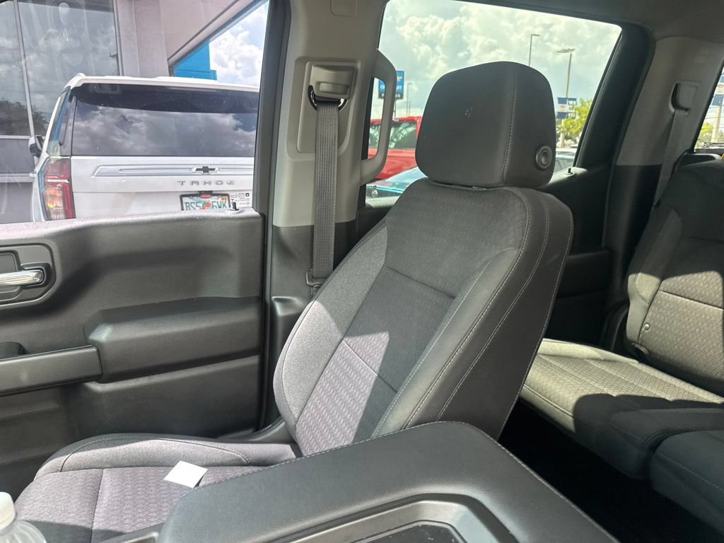 Used 2023 NORTHSKY BLUE METALLIC Chevrolet Custom image 18