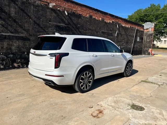 Used 2023 Crystal White Tricoat Cadillac Sport image 7