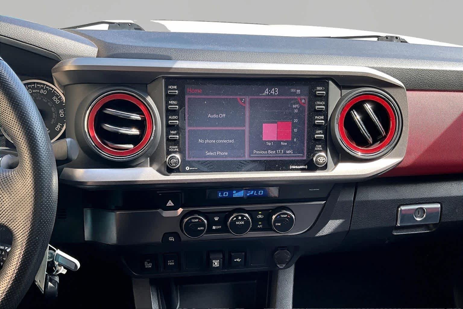 Used 2022 White Toyota SR5 image 7