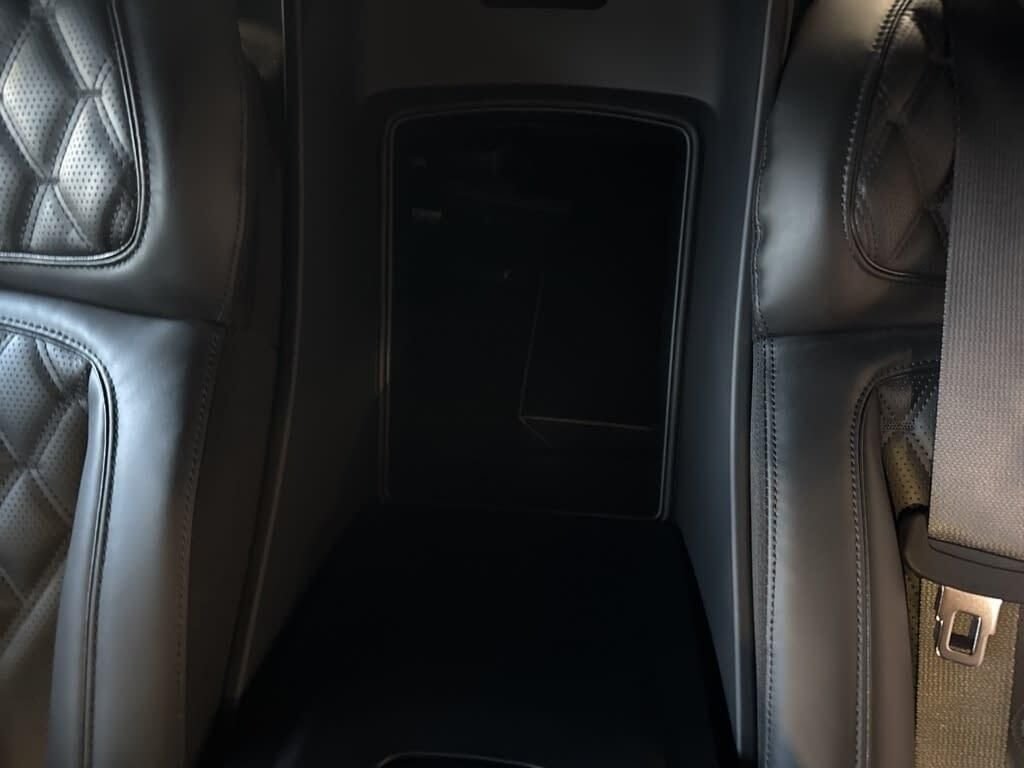 New 2026 White Genesis 3.5T E-SC MHEV PRESTIGE BLACK image 44