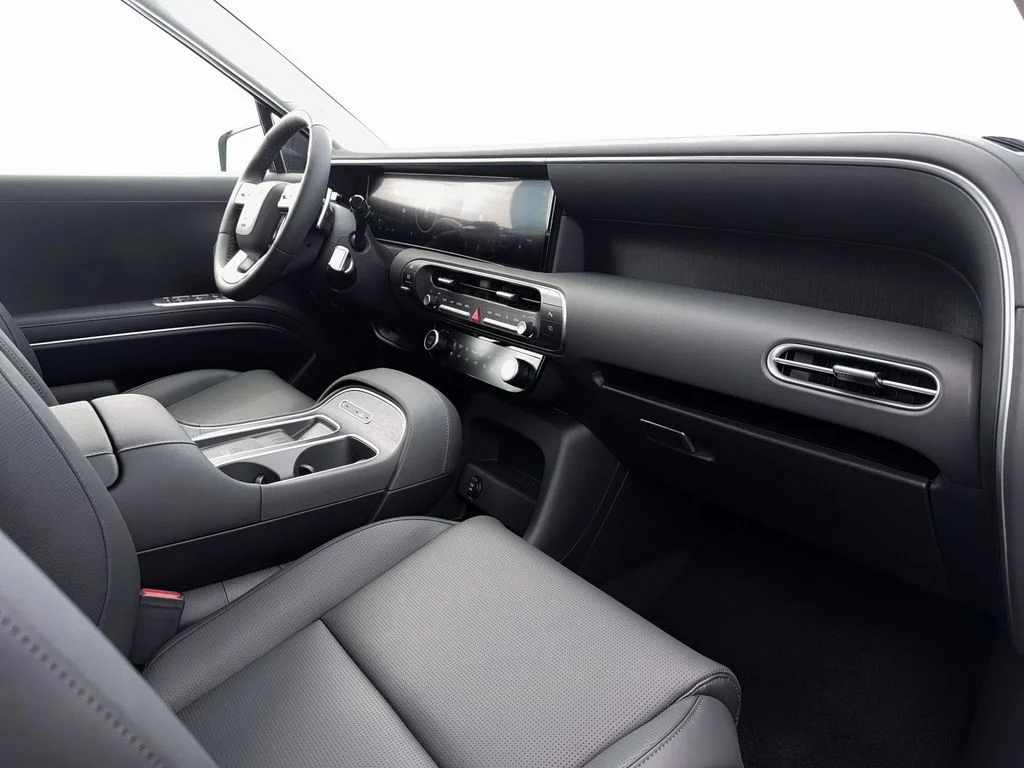 New 2026 White Hyundai Blue SEL Premium image 15