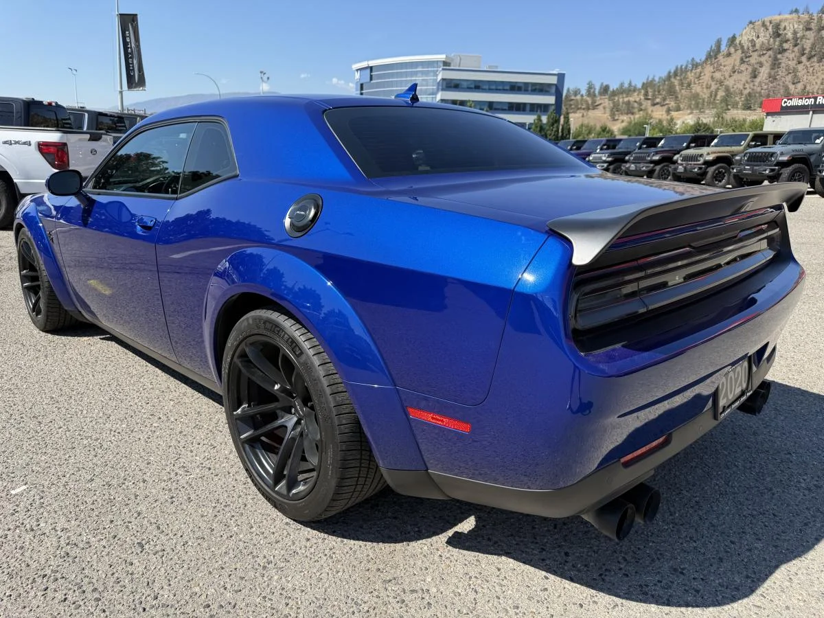 Used 2020 Blue Dodge Srt Hellcat Redeye image 4