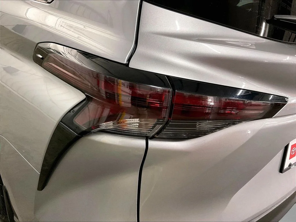 Certified Used 2023 Silver Toyota LE image 35