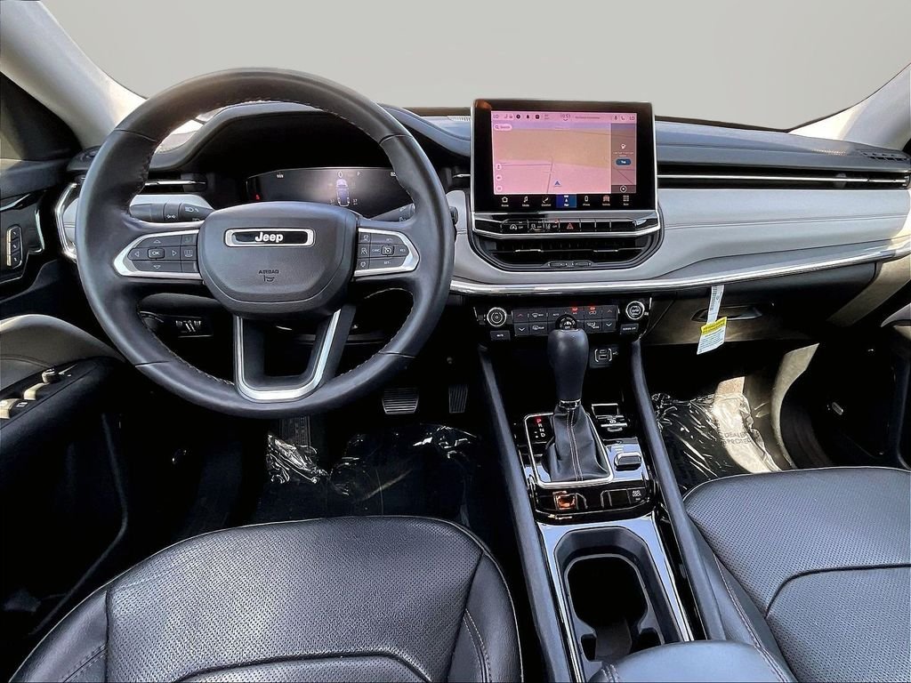 Used 2022 White Jeep Limited image 7