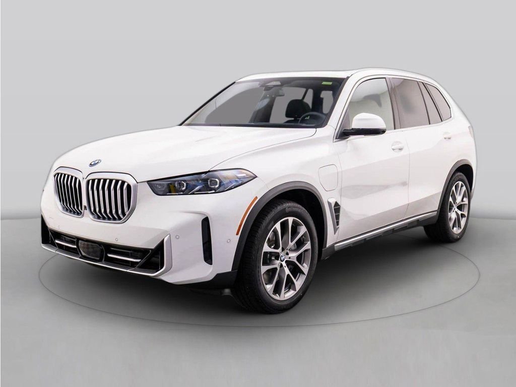 2026 BMW X5 xDrive50e's photo