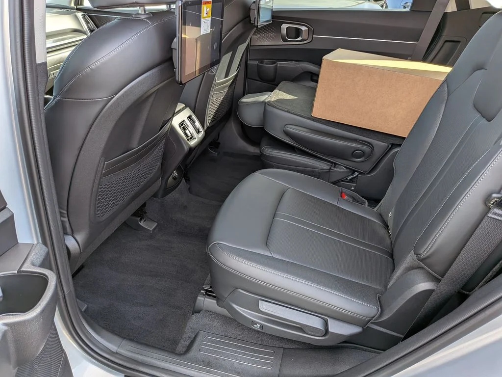 2026 Kia Sorento EX - Photo 22