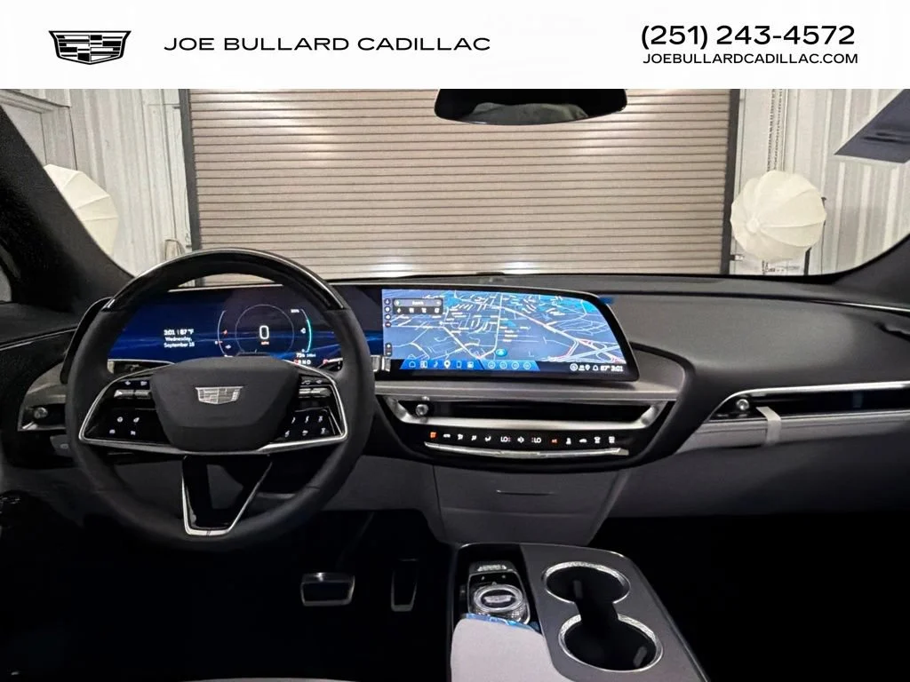 2027 Cadillac LYRIQ Luxury - Photo 38
