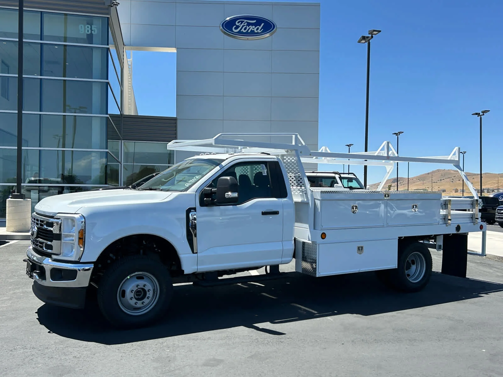2025 Ford Chassis Cab F-350® XL