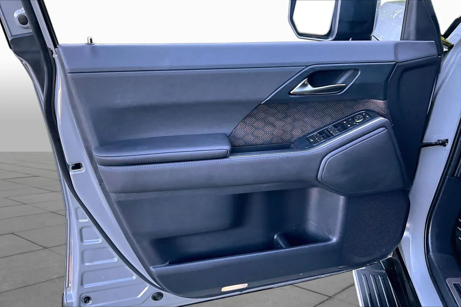 Used 2024 Incognito Lexus Premium+ image 21
