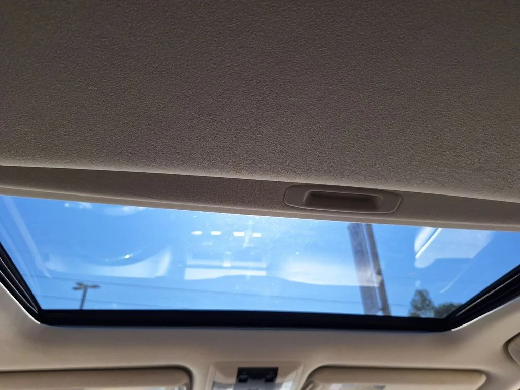 Used 2021 Blue Lexus 460 image 25
