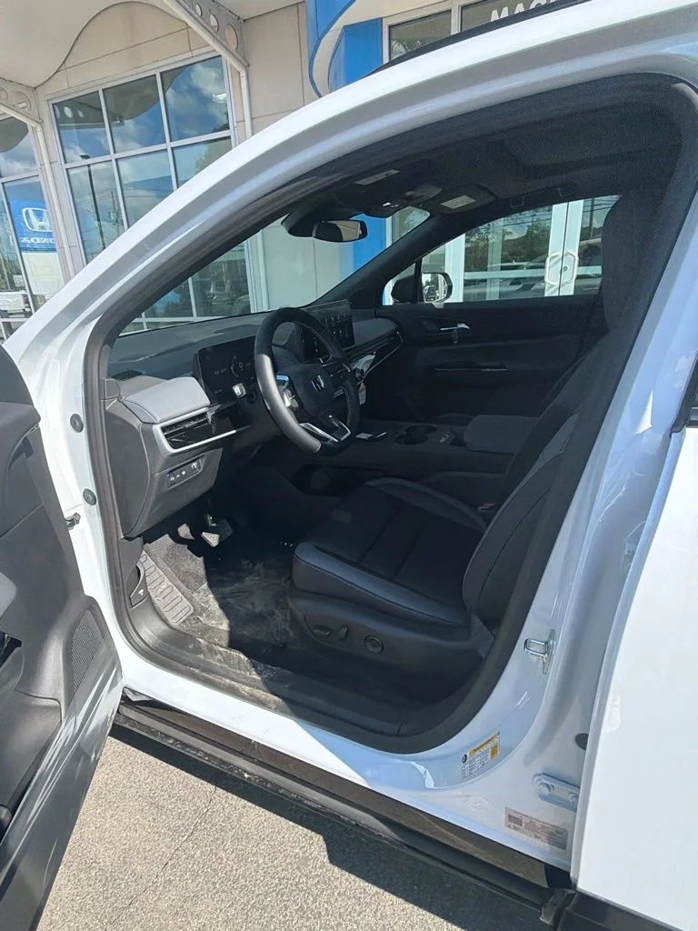 New 2026 Frostline White Pearl Honda AWD Touring image 11