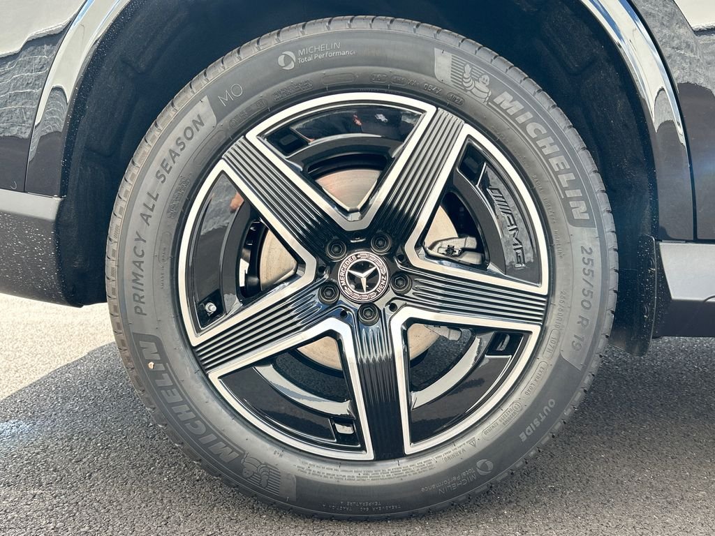 New 2027 Black Mercedes-Benz GLC 300 image 34