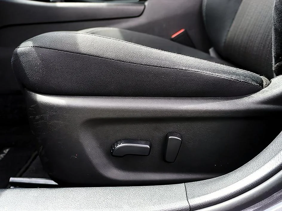 Used 2025 Gun Metallic Nissan SV image 22