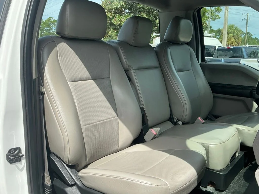 Used 2018 White Ford XL image 19