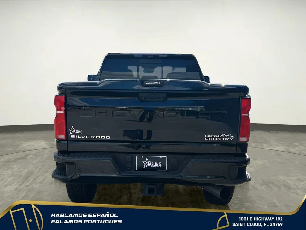 Used 2024 Black Chevrolet High Country image 5
