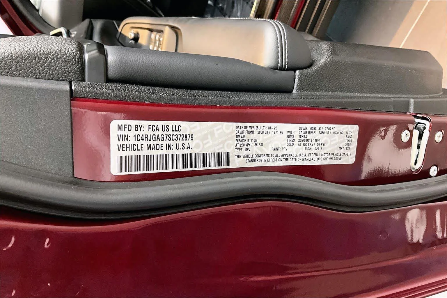 Used 2025 Velvet Red Pearlcoat Jeep Altitude image 33