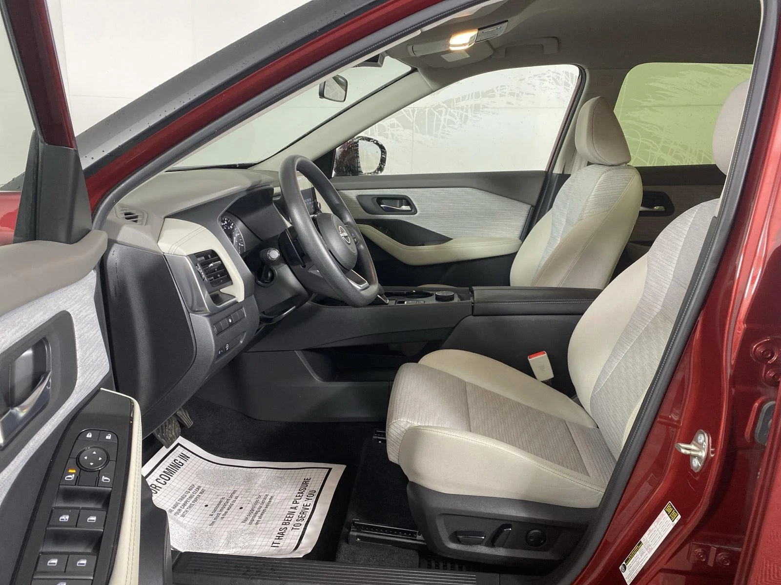 Used 2023 Scarlet Ember Tintcoat Nissan SV image 7