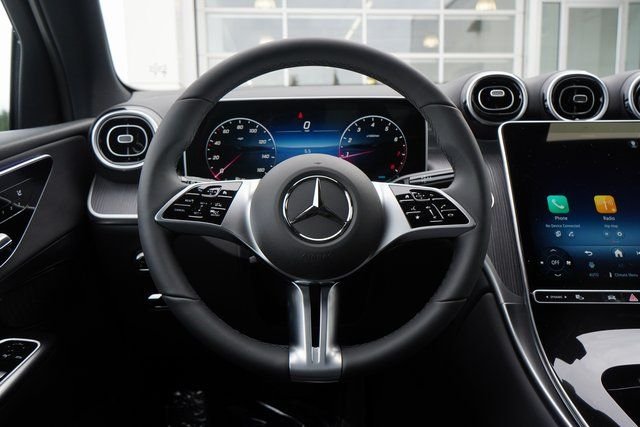New 2026 Polar White Mercedes-Benz GLC 300 image 19
