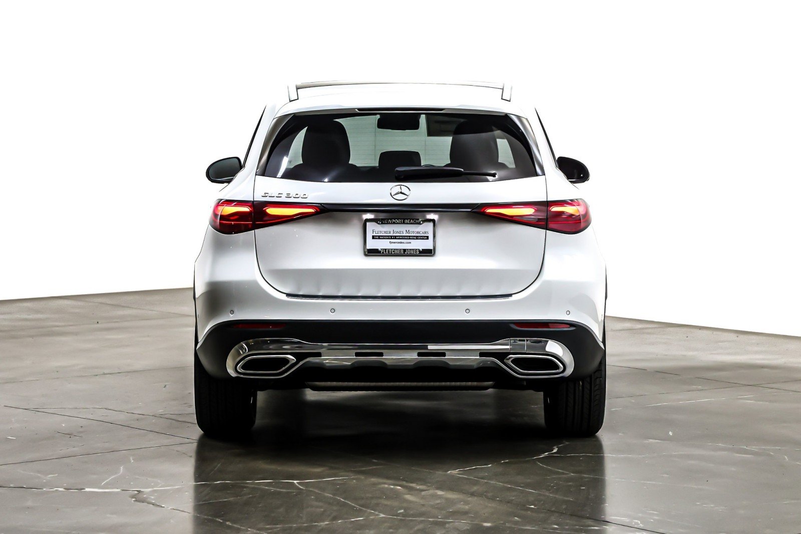 New 2026 Polar White Mercedes-Benz GLC 300 SUV image 3