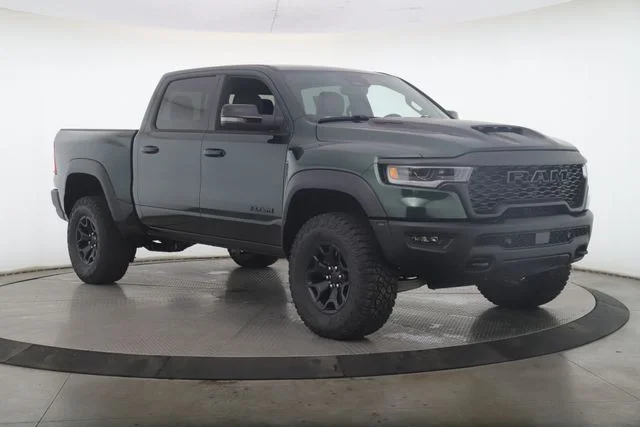 New 2026 Serrano-Green Metallic Exterior Paint RAM RHO image 2
