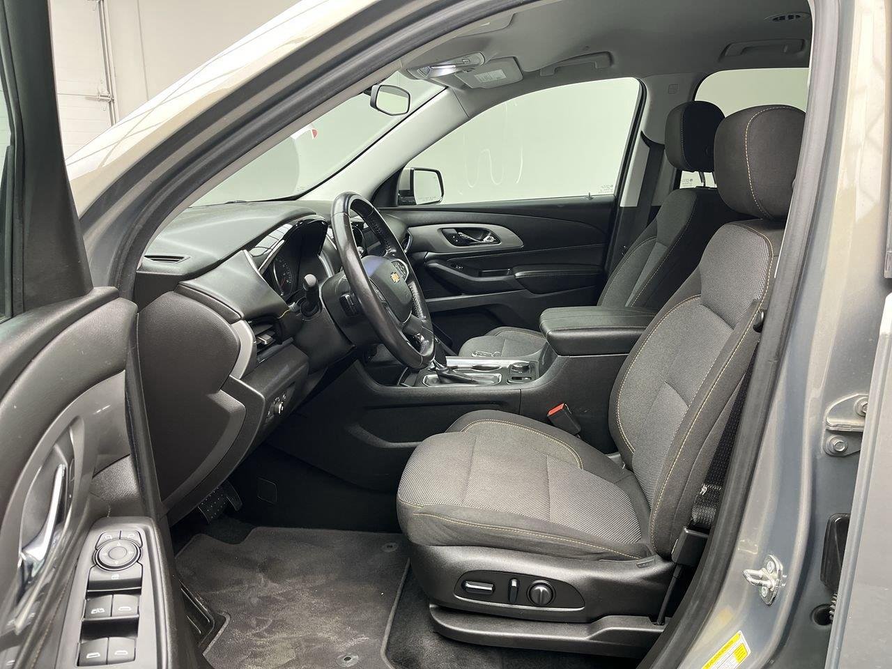 Certified Used 2018 PEPPERDUST METALLIC Chevrolet LT Cloth image 3