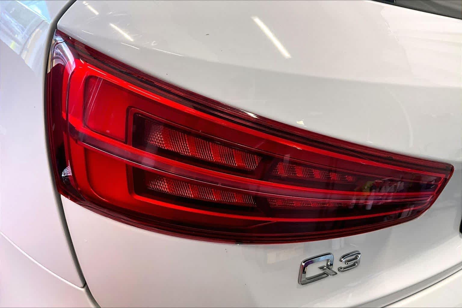 Used 2016 Glacier White Metallic Audi Premium Plus image 28