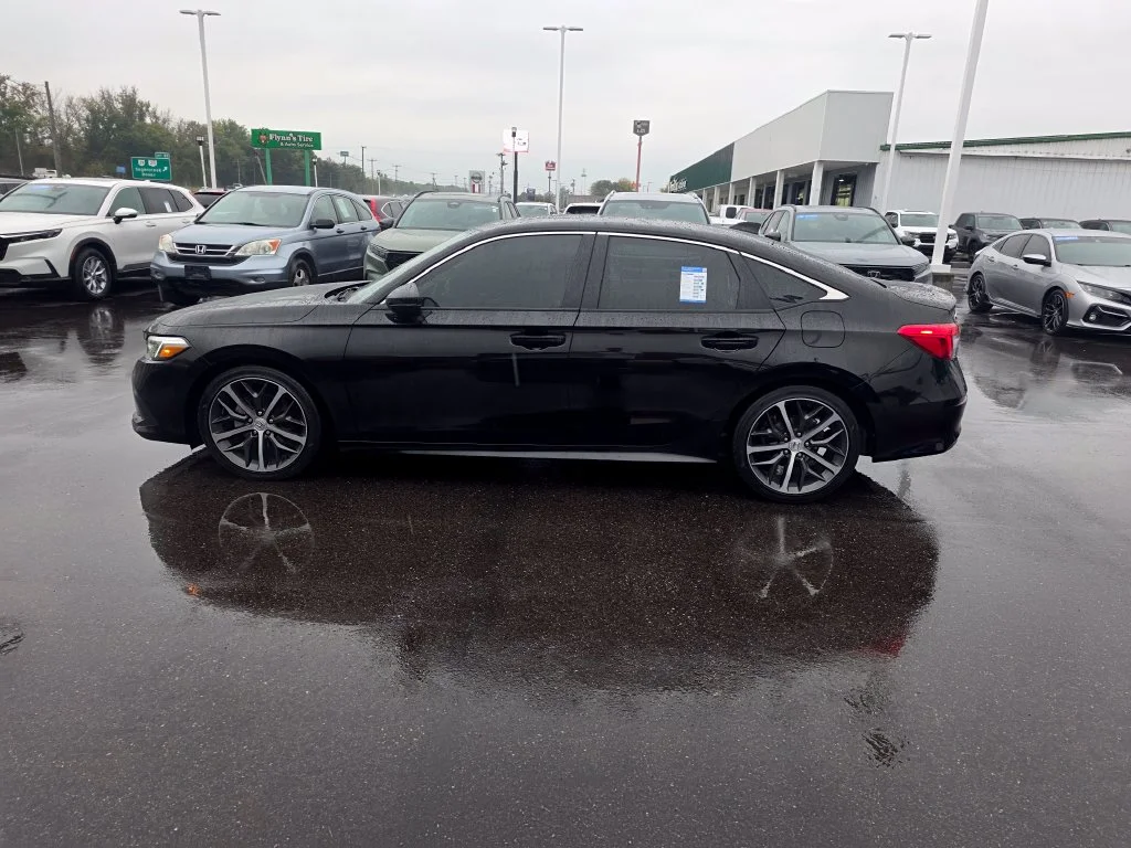 Certified Used 2024 Crystal Black Pearl Honda Touring image 6