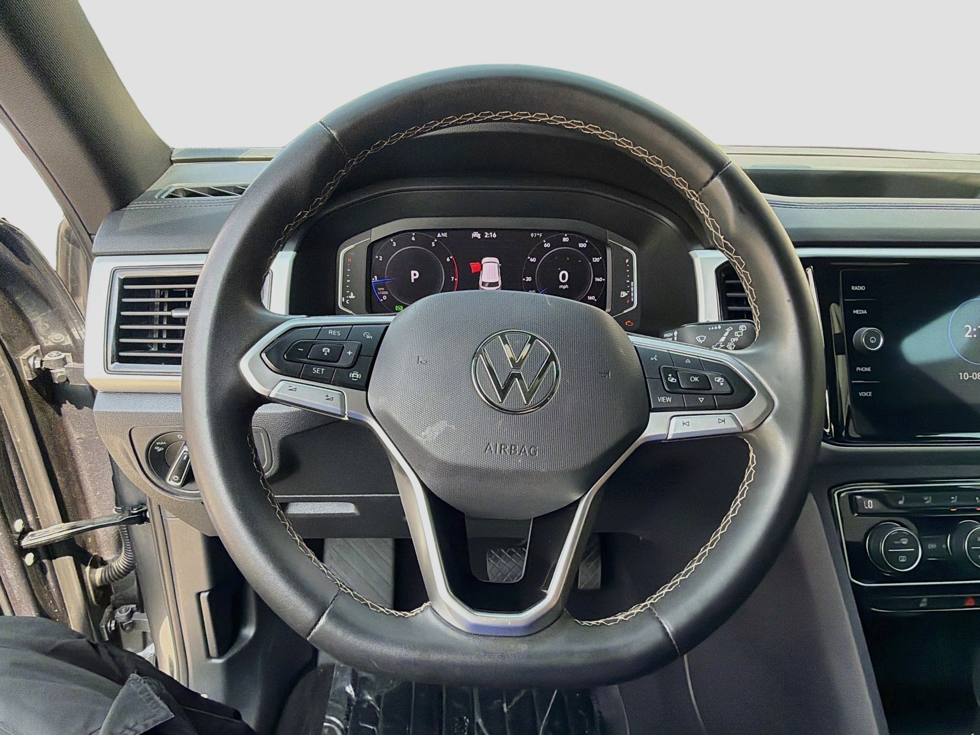 Certified Used 2023 Platinum Gray Metallic Volkswagen 3.6L V6 SE w/Technology image 10