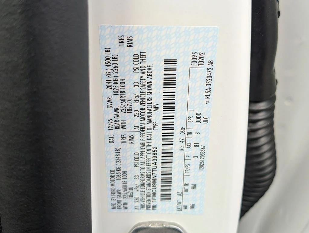 New 2026 Star White Metallic Tri-coat Ford ST-Line image 50