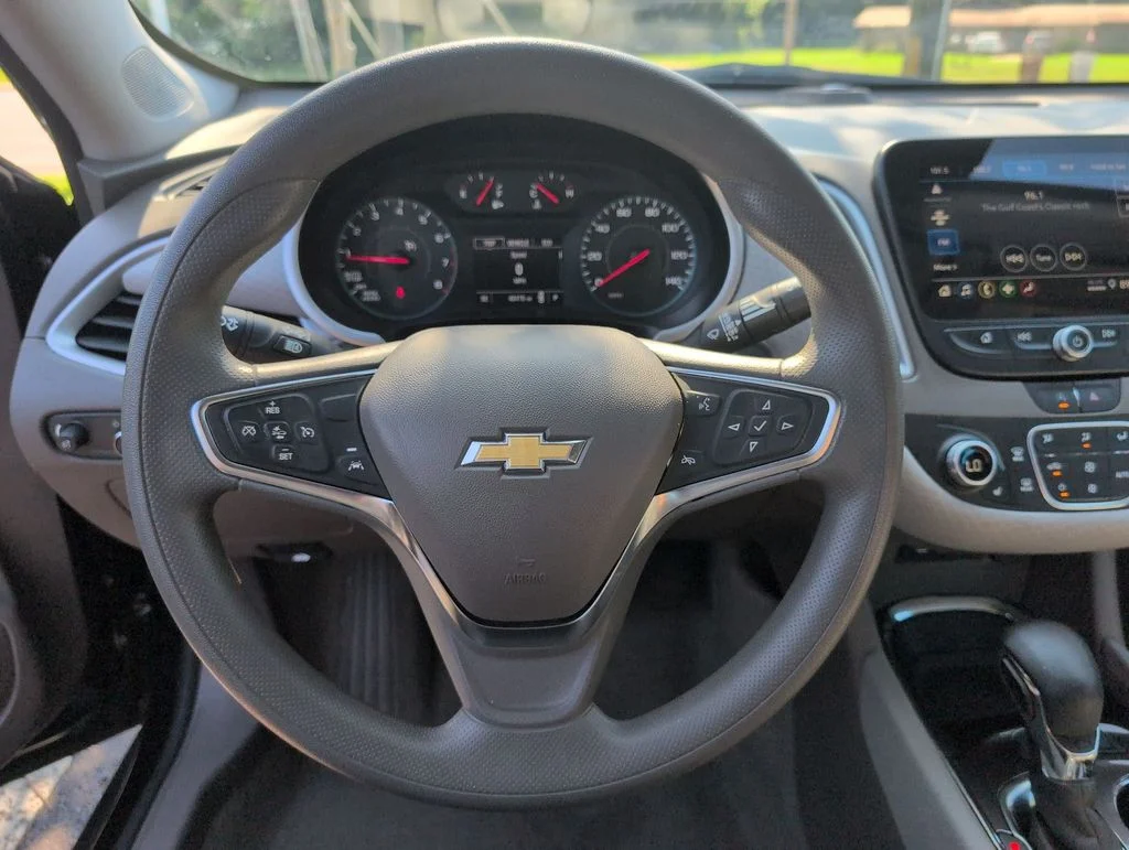 Used 2025 Black Chevrolet LT image 26