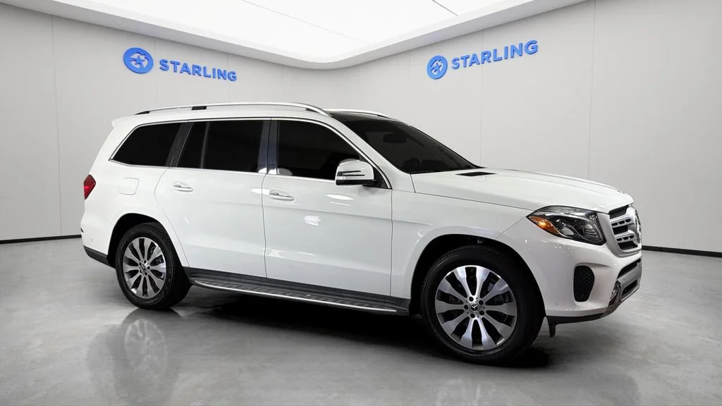 Used 2019 Red Mercedes-Benz 4MATIC® image 12