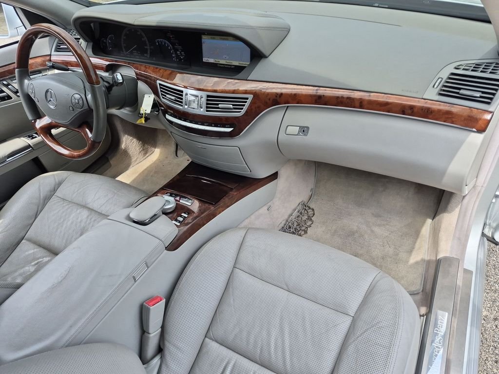 Used 2010 Silver Mercedes-Benz S 550 image 32